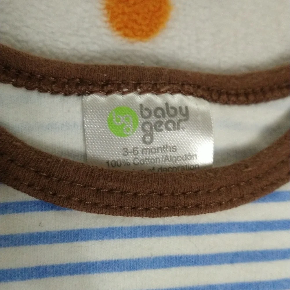 7 Items Little Me & More Fox Baby Themed, Blanket and Towel, Clothing Set - Picture 12 of 16
